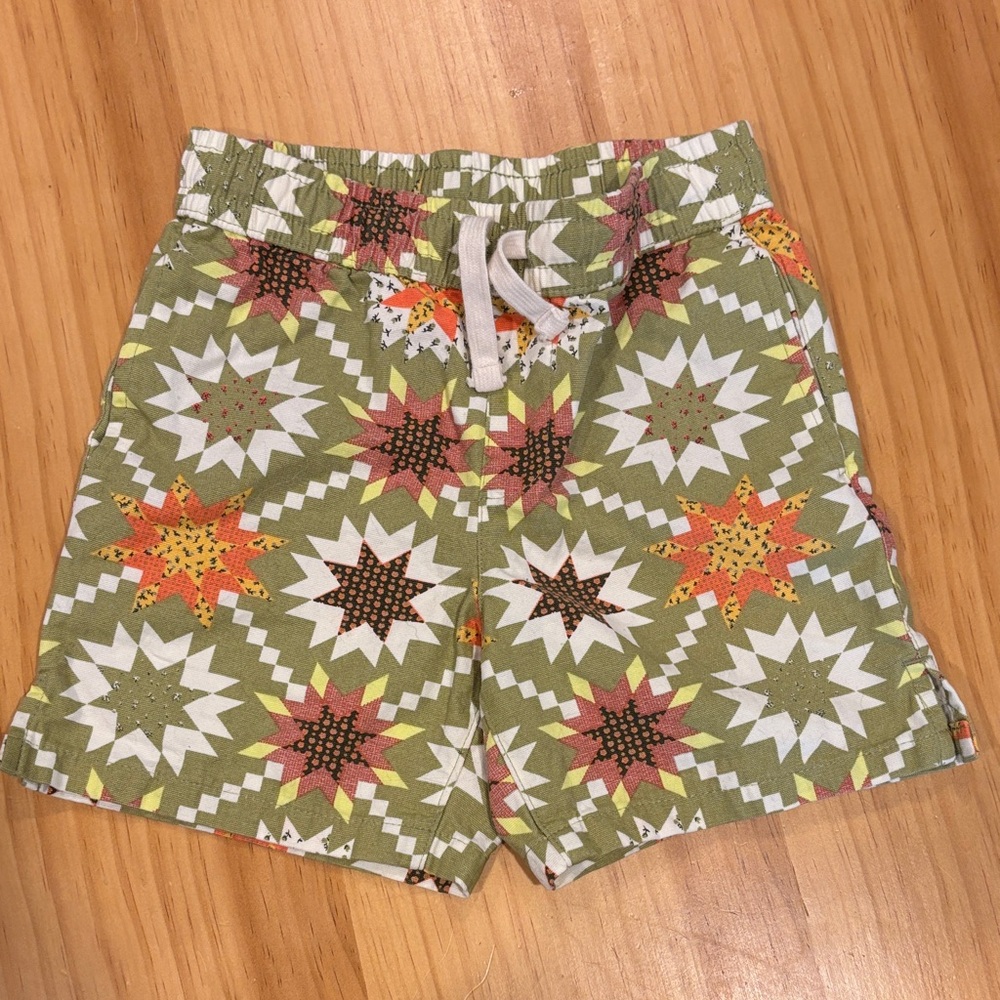 Quilt pattern shorts